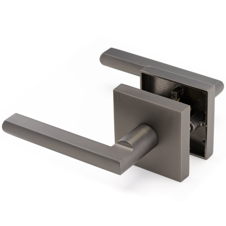 Lockable bedroom deals door knob